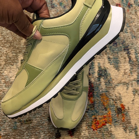 Reebok Light Green & Cream Golf Sneakers - Picture 4 of 5